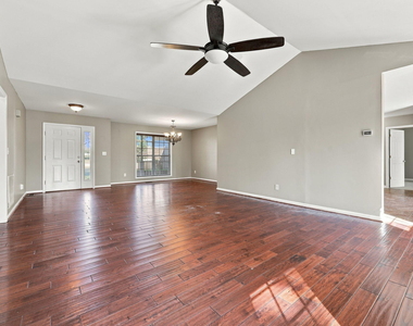 570 Buchanan Road - Photo Thumbnail 15