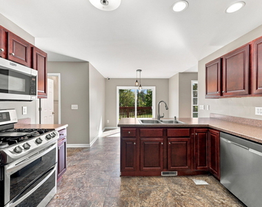 570 Buchanan Road - Photo Thumbnail 4