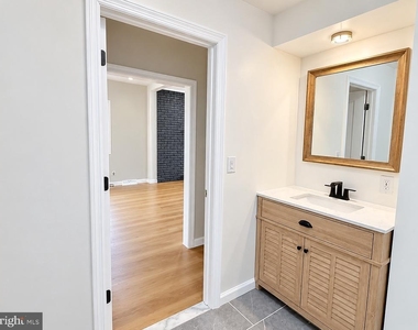 814a Hessian Avenue - Photo Thumbnail 4