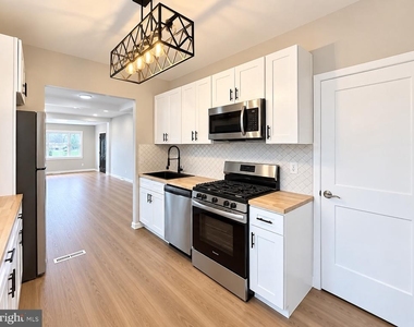 814a Hessian Avenue - Photo Thumbnail 3