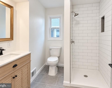 814a Hessian Avenue - Photo Thumbnail 6
