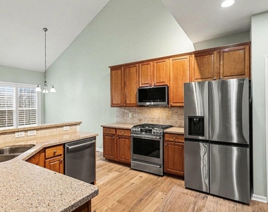 5022 Isabella Cannon Drive - Photo Thumbnail 8