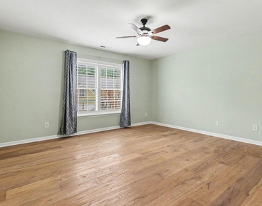 5022 Isabella Cannon Drive - Photo Thumbnail 16