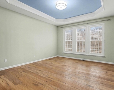 5022 Isabella Cannon Drive - Photo Thumbnail 12