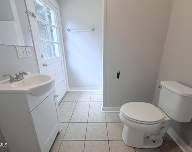 135 N West Street - Photo Thumbnail 1