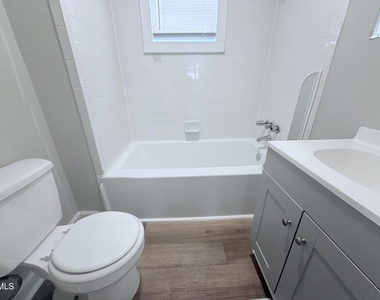135 N West Street - Photo Thumbnail 7