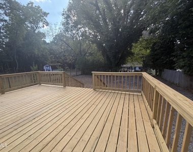 135 N West Street - Photo Thumbnail 4