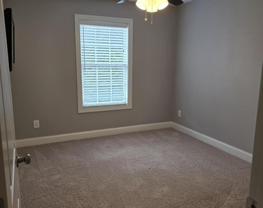 142 Cobalt Creek Way - Photo Thumbnail 17