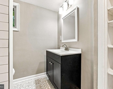 208 Hartford Road - Photo Thumbnail 27