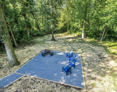 208 Hartford Road - Photo Thumbnail 32
