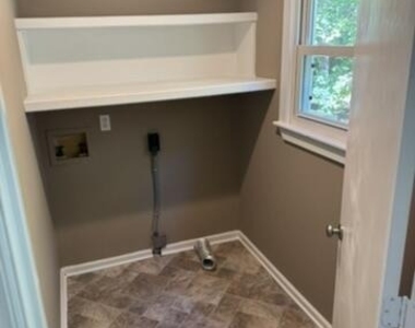 3671 Sandy Creek Road - Photo Thumbnail 16