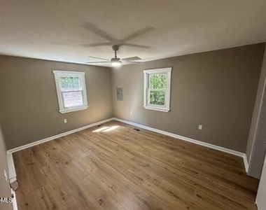 3671 Sandy Creek Road - Photo Thumbnail 10