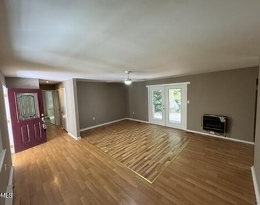 3671 Sandy Creek Road - Photo Thumbnail 3