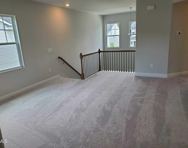 812 Matterhorn Drive - Photo Thumbnail 19