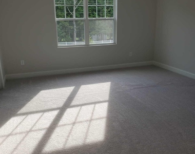 812 Matterhorn Drive - Photo Thumbnail 25