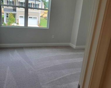 812 Matterhorn Drive - Photo Thumbnail 24