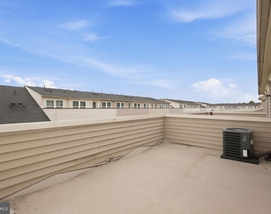 8206 Greenbelt Station Parkway - Photo Thumbnail 47