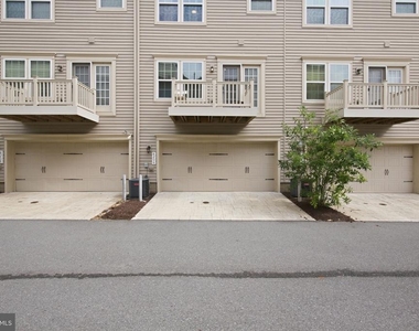 8206 Greenbelt Station Parkway - Photo Thumbnail 49