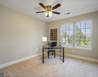 1401 Ora Lea Lane - Photo Thumbnail 23