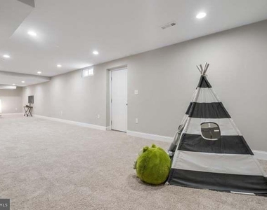 1401 Ora Lea Lane - Photo Thumbnail 26