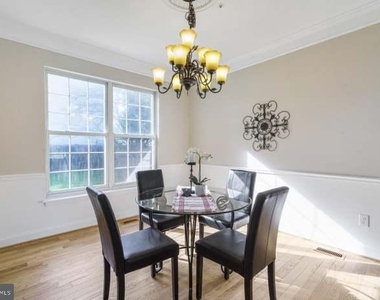 1401 Ora Lea Lane - Photo Thumbnail 6