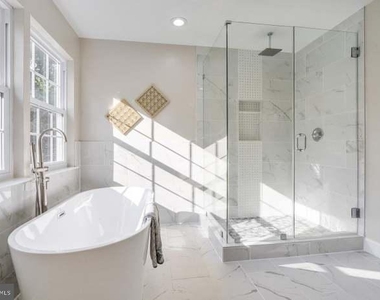 1401 Ora Lea Lane - Photo Thumbnail 16