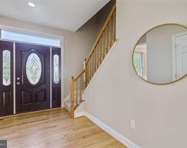 1401 Ora Lea Lane - Photo Thumbnail 8