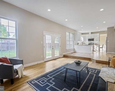 1401 Ora Lea Lane - Photo Thumbnail 14