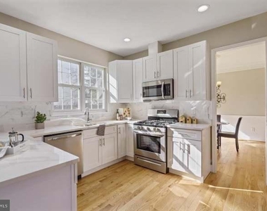 1401 Ora Lea Lane - Photo Thumbnail 2