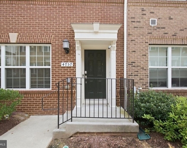 4757 Cherokee Street - Photo Thumbnail 3