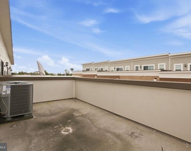4757 Cherokee Street - Photo Thumbnail 45
