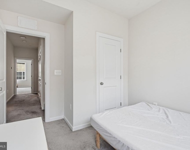 4757 Cherokee Street - Photo Thumbnail 27