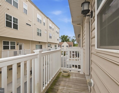 4757 Cherokee Street - Photo Thumbnail 4