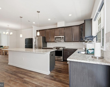 4757 Cherokee Street - Photo Thumbnail 13