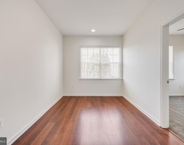 5214 Lynns Retreat Drive - Photo Thumbnail 28