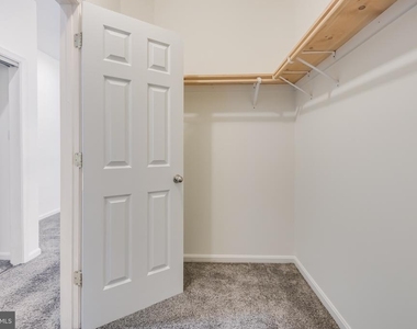 5214 Lynns Retreat Drive - Photo Thumbnail 20