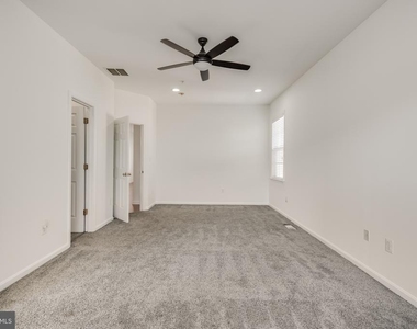 5214 Lynns Retreat Drive - Photo Thumbnail 35
