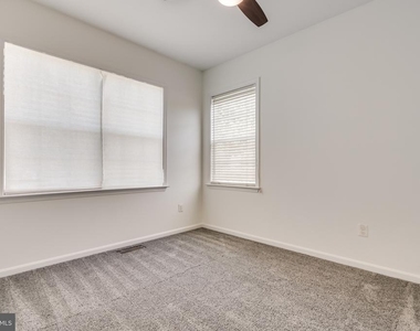 5214 Lynns Retreat Drive - Photo Thumbnail 30