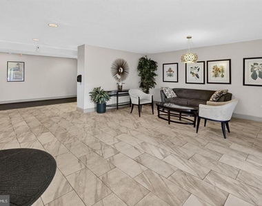 7400 Lakeview Drive - Photo Thumbnail 3