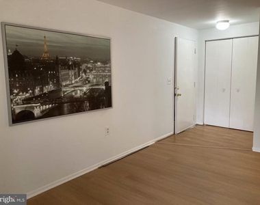 18200 Swiss Circle - Photo Thumbnail 1