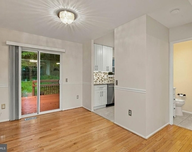 1327 Alderton Lane - Photo Thumbnail 6