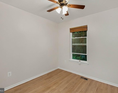 1327 Alderton Lane - Photo Thumbnail 22