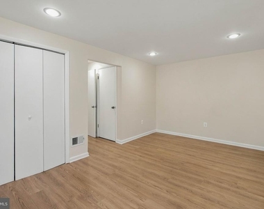 1327 Alderton Lane - Photo Thumbnail 27