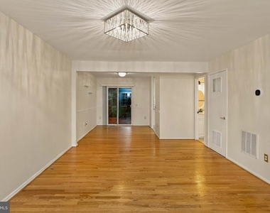 1327 Alderton Lane - Photo Thumbnail 5