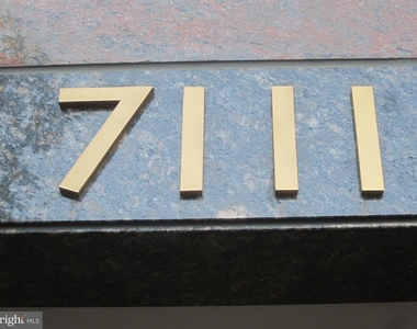 7111 Woodmont Avenue - Photo Thumbnail 13