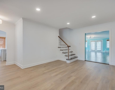 820 Philadelphia Avenue - Photo Thumbnail 6