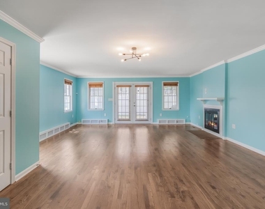 820 Philadelphia Avenue - Photo Thumbnail 8