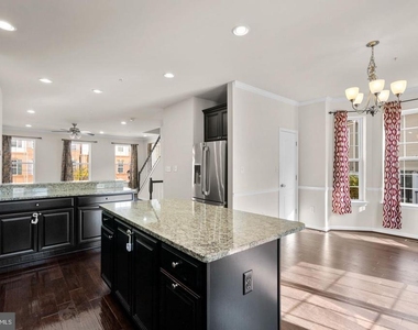 7977 Alchemy Way - Photo Thumbnail 7