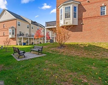 7977 Alchemy Way - Photo Thumbnail 32