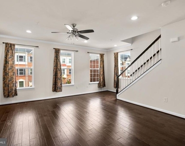 7977 Alchemy Way - Photo Thumbnail 3